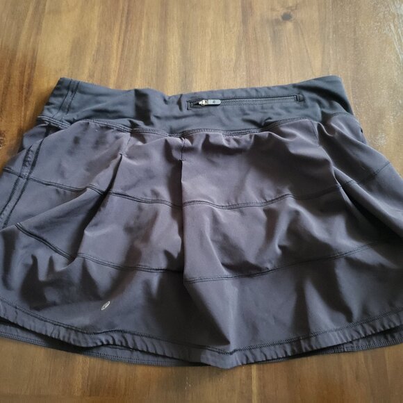Lululemon pace black skort, size 8, tall - Picture 6 of 7